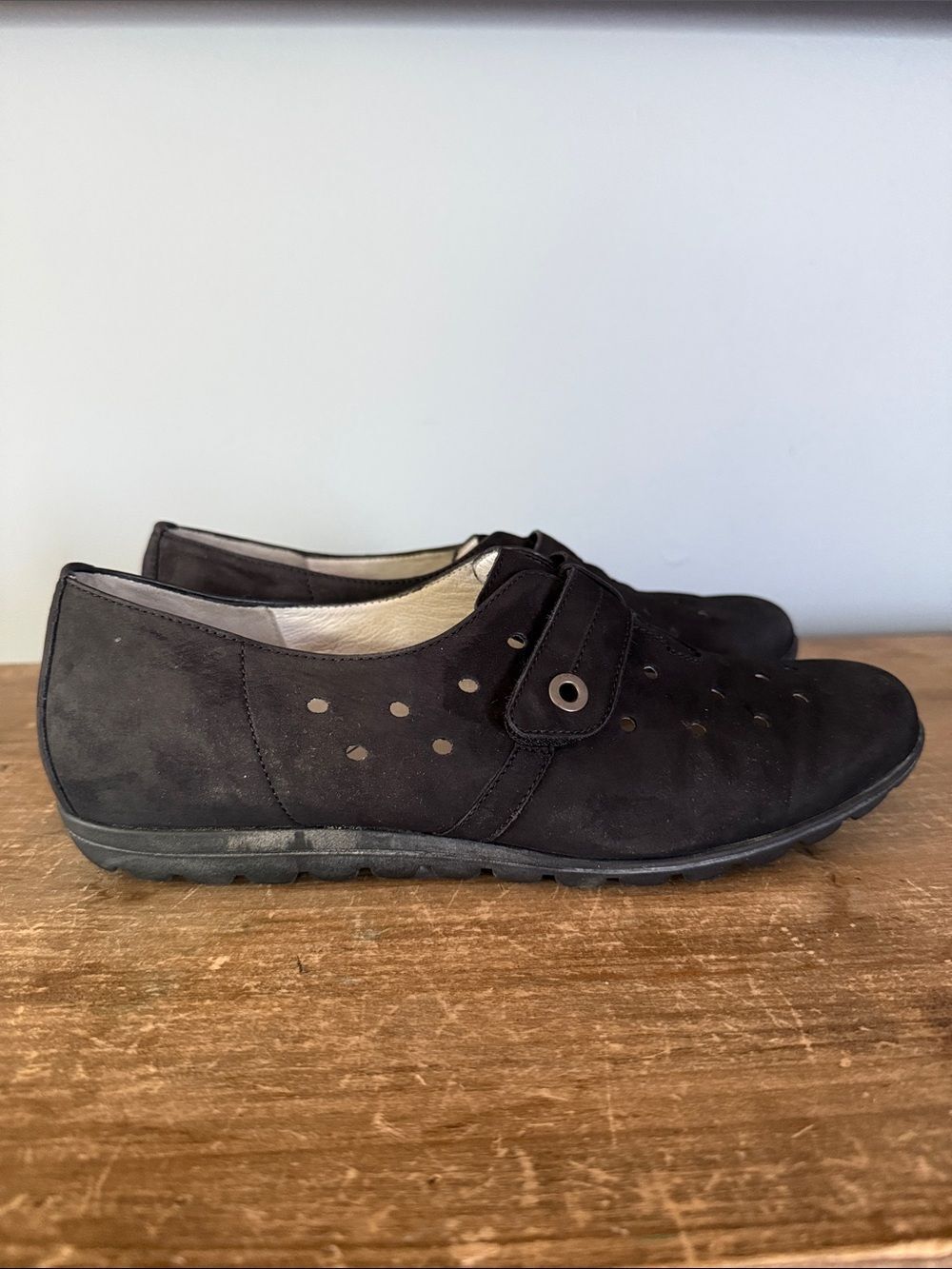 Waldlaufer Hestia Womens Sz 10/UK 8 Black Nubuck Alt Closure Perf Comfort Loafer